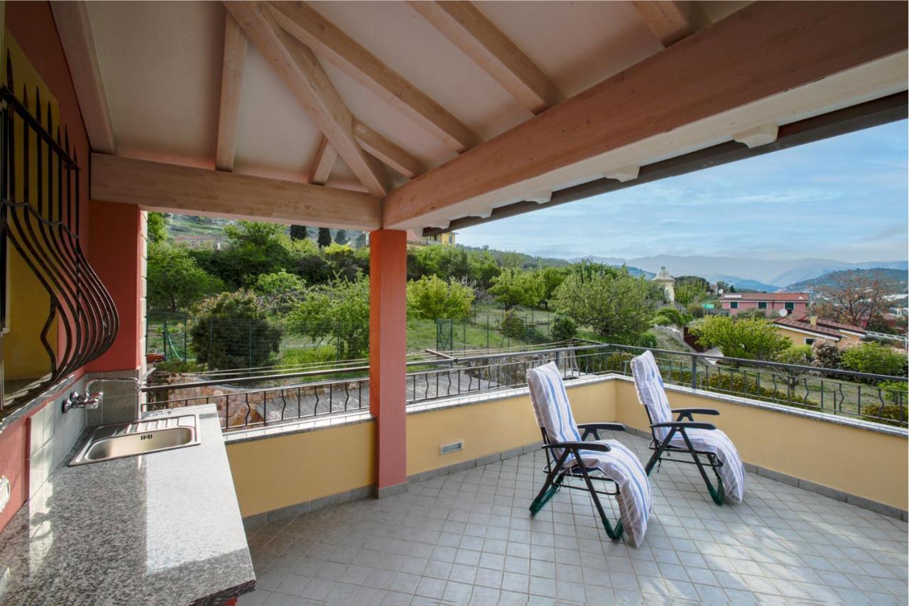 La Quercia Casa Vacanza Imperia Exteriör bild